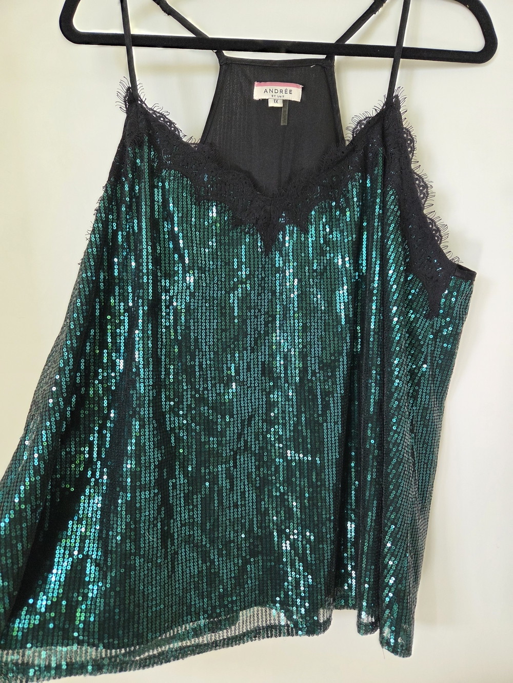 ANDREE BY UNIT Emerald Green Sequined Lace-Trim Cami